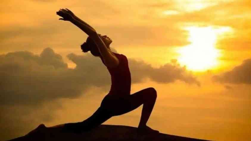 Weight Loss Yoga in Tamil: எடையை குறைக்க வேண்டுமா? இந்த ஒரு யோகா போதும்...!!