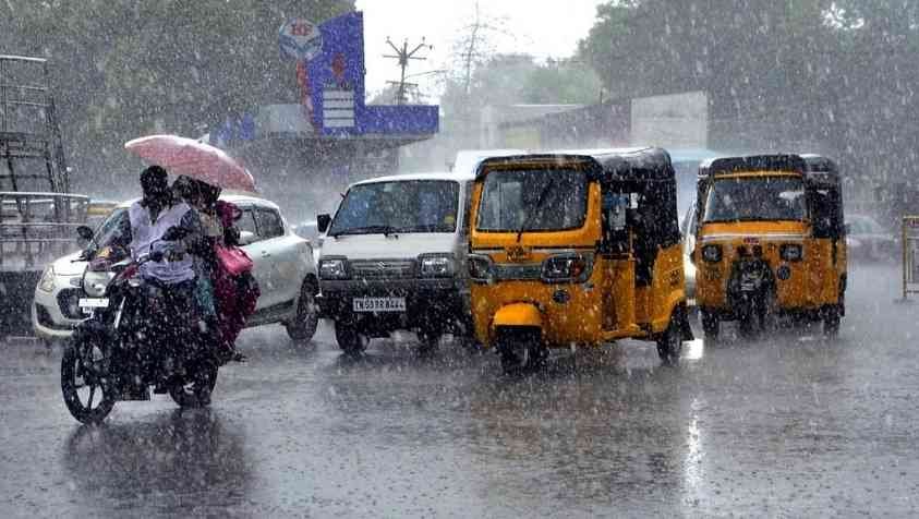 Rain Update : அடுத்த 3 மணி நேரத்தில்.. தமிழகத்தில் 16 மாவட்டங்களில் கனமழை..!!