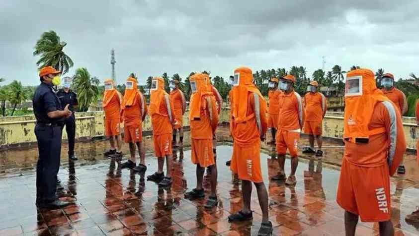 5 மாவட்டங்களுக்கு ஆரஞ்சு அலெர்ட்:- உஷார் நிலையில் மீட்பு படையினர்.. ! 
