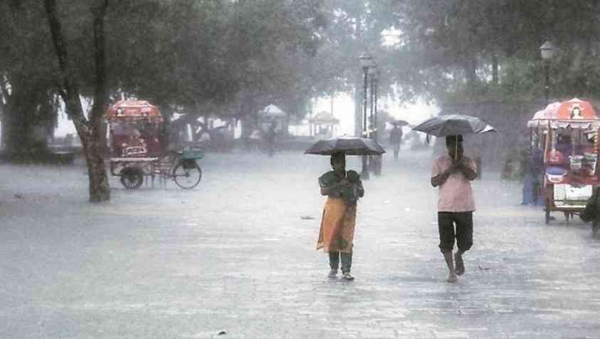 கேரளாவில் பலத்த மழைக்கு வாய்ப்பு... வானிலை ஆய்வு மையம் தகவல்...