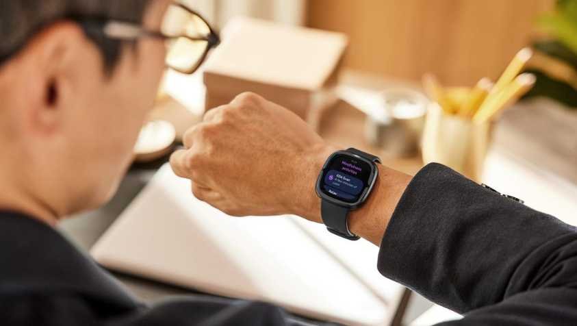 வெளியான சூப்பர் அப்டேட்...Fitbit Sense 2-வை இன்னும் ஈஸியா...யூஸ் பண்ணிக்கலாம்!