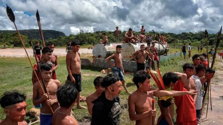 இறந்தவர்களின் உடலை சூப் வைத்து குடிக்கும் மக்கள்.. விநோத சம்பவம்.. | Yanomami Tribe
